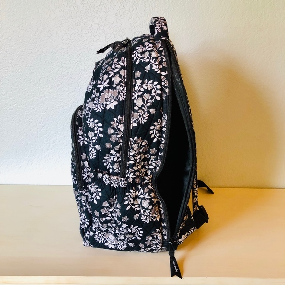 NWT Vera Bradley Large Essential Backpack - Picture 4 of 7